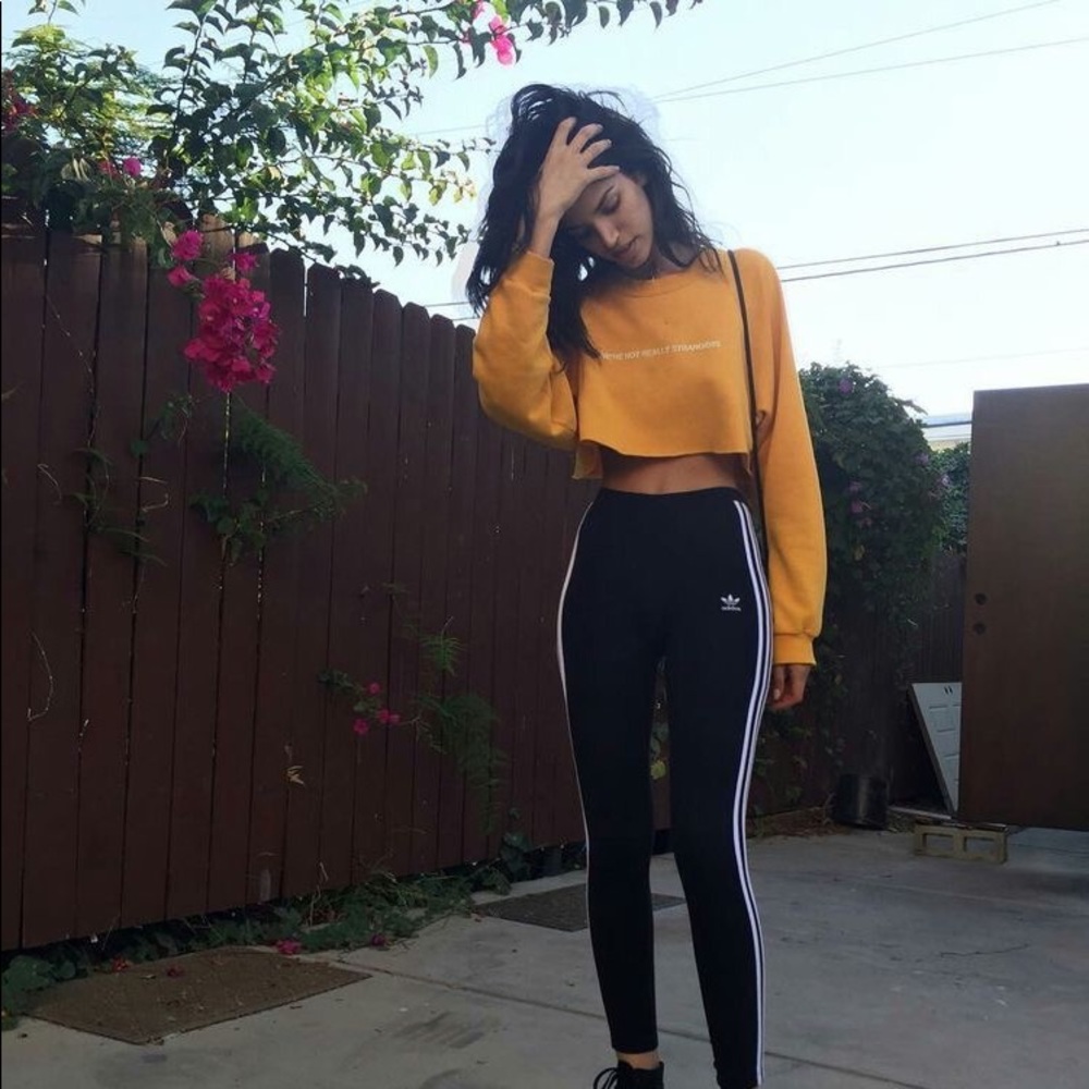 Meet your Posher, Gloria